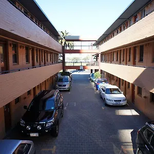 Motel Waters, Perth