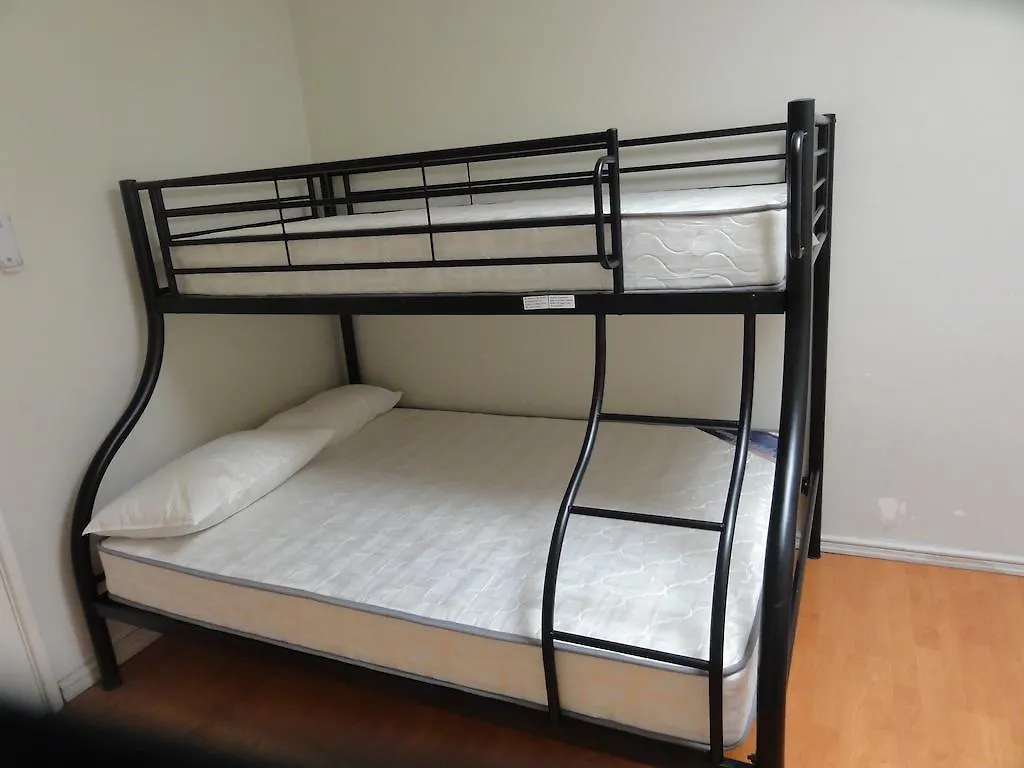 Perth 178 Backpackers Hostel Australia